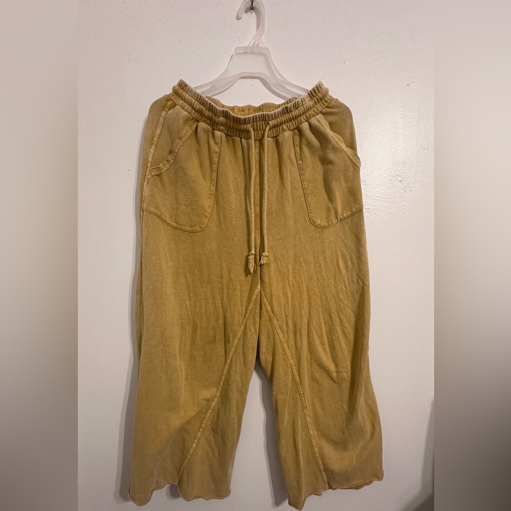 Easel stretchy wide leg pants